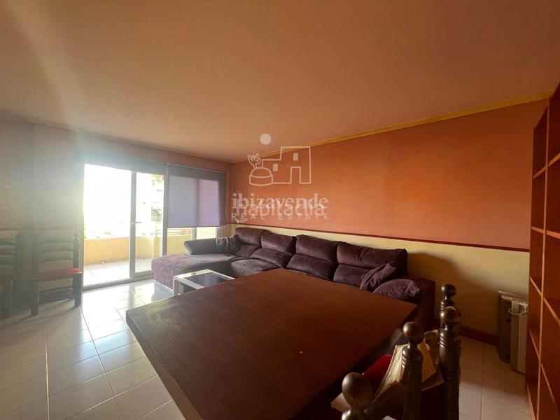 Foto 90b5f86f-b68d-496a-872e-c74822e1efd9. Alquiler piso  centro con parking para verano en Ibiza