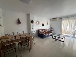 Miete Etagenwohnung in S´Eixample-Can Misses. Piso en ibiza centro con parking para verano
