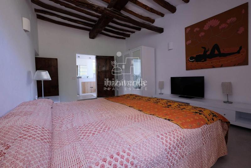 Foto bdcbb6f8-d8be-4ace-b50a-d1ca4c0c0f76. Rent house with heating parking in Santa Gertrudis Santa Eulària