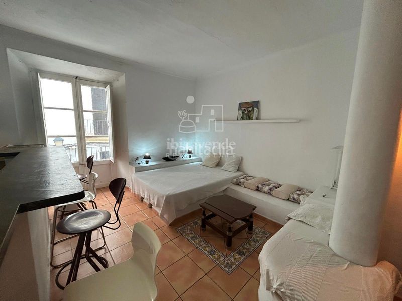 Foto fb284d05-af07-4a49-b9d5-20f8f18a17a0. Rent flat in Dalt Vila-La Marina Ibiza