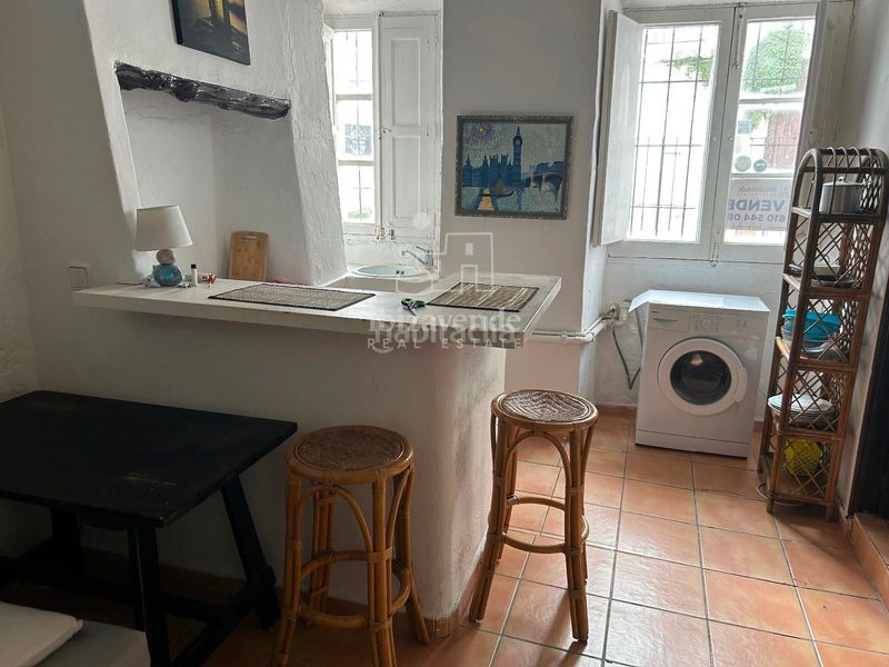 Foto 43da41d1-95c3-4b4b-aebf-d3e04e992c44. Lloguer pis a Dalt Vila-La Marina Ibiza