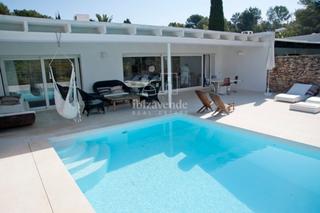 Affitto Casa  Carrer de paris. Roca llisa, preciosa casa con piscina privada en el golf, anual