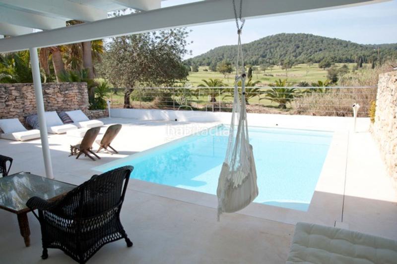 Foto db44a4c4-c889-4005-a84c-86fefff9d92c. Alquiler casa Roca Llisa, preciosa casa con piscina privada en el golf, anual menos agosto. en Santa Eulària