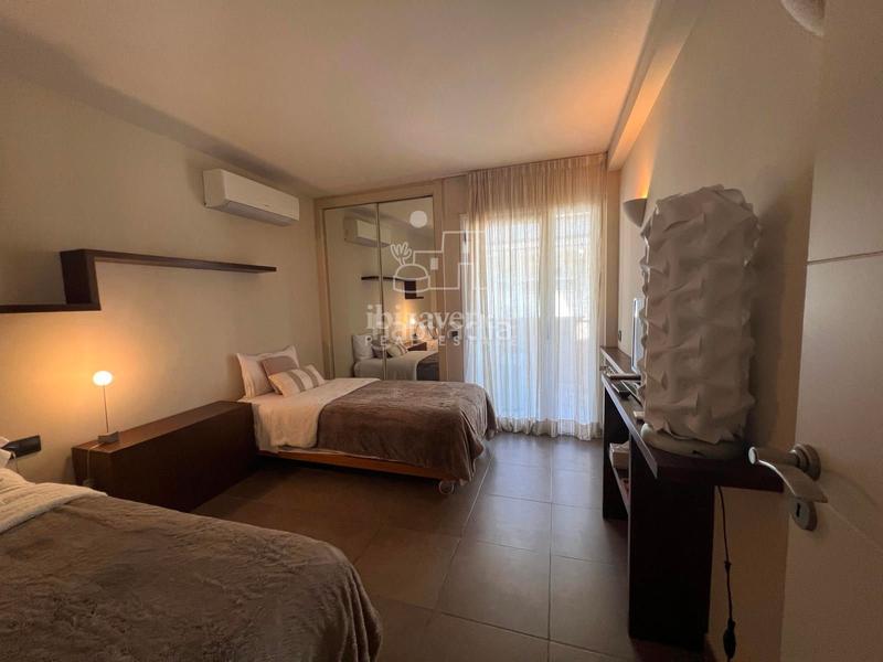 Foto 7b5e5fbe-c225-4939-a4d9-5039b3032f94. Piso impresionante piso en botafoc en Marina Botafoc-Talamanca Ibiza