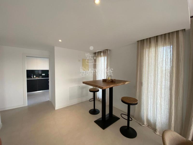 Foto 774f4ddf-5a9d-4d54-be6b-7e1cd5eb79a8. Location appartement avec chauffage parking piscine dans Ibiza