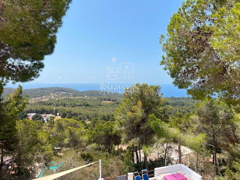 Foto 12b91bee-55b4-45be-b888-f4e3645896a9. Alquiler casa casita con vistas panorámicas al mar y total privacidad en Es Cubells en Sant Josep de sa Talaia