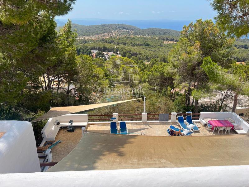 Foto 8bcc6f62-c649-4d01-8fb2-3be7eb0f5009. Alquiler casa casita con vistas panorámicas al mar y total privacidad en Es Cubells en Sant Josep de sa Talaia