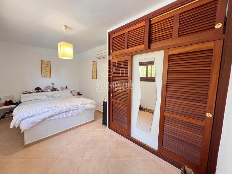 Foto cf8c2573-c3fc-45eb-9270-95efe37c0e4d. Alquiler casa casita con vistas panorámicas al mar y total privacidad en Es Cubells en Sant Josep de sa Talaia