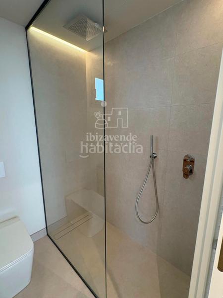 Foto 037adb95-61d3-4b5f-8bc6-55b0ec11e2aa. Piso exclusiva promoción de obra nueva a 50 metros del mar en caló des moro. en Sant Antoni de Portmany