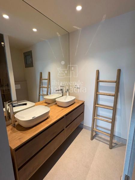 Foto 2a4c8437-3f4e-448e-9314-bdd0357061c7. Piso exclusiva promoción de obra nueva a 50 metros del mar en caló des moro. en Sant Antoni de Portmany