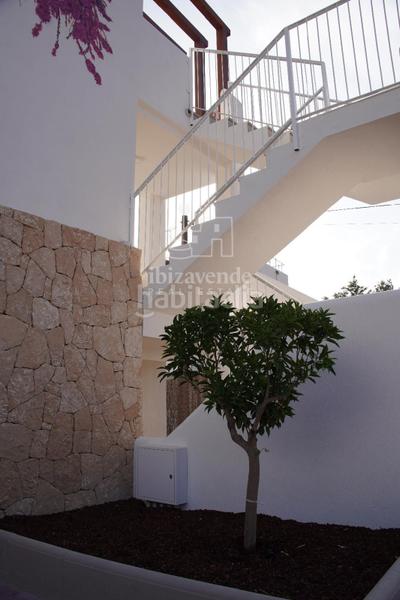 Foto 44da7c68-2771-4423-a758-7cc69c79e02c. Piso exclusiva promoción de obra nueva a 50 metros del mar en caló des moro. en Sant Antoni de Portmany