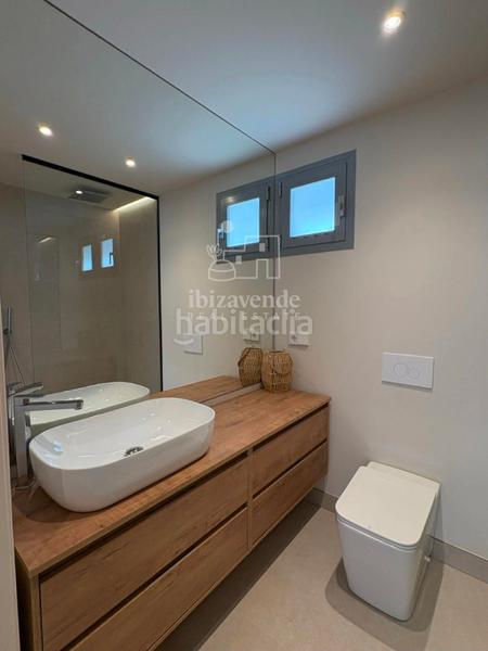 Foto 5eb6d801-c347-4c94-8364-780486572390. Piso exclusiva promoción de obra nueva a 50 metros del mar en caló des moro. en Sant Antoni de Portmany