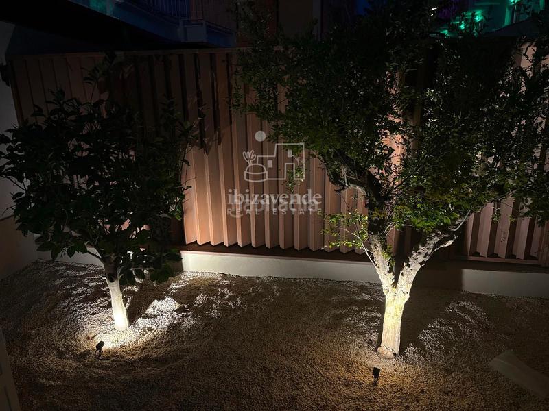 Foto c5c0b74d-3f02-4738-a286-3e133766599a. Piso exclusiva promoción de obra nueva a 50 metros del mar en caló des moro. en Sant Antoni de Portmany