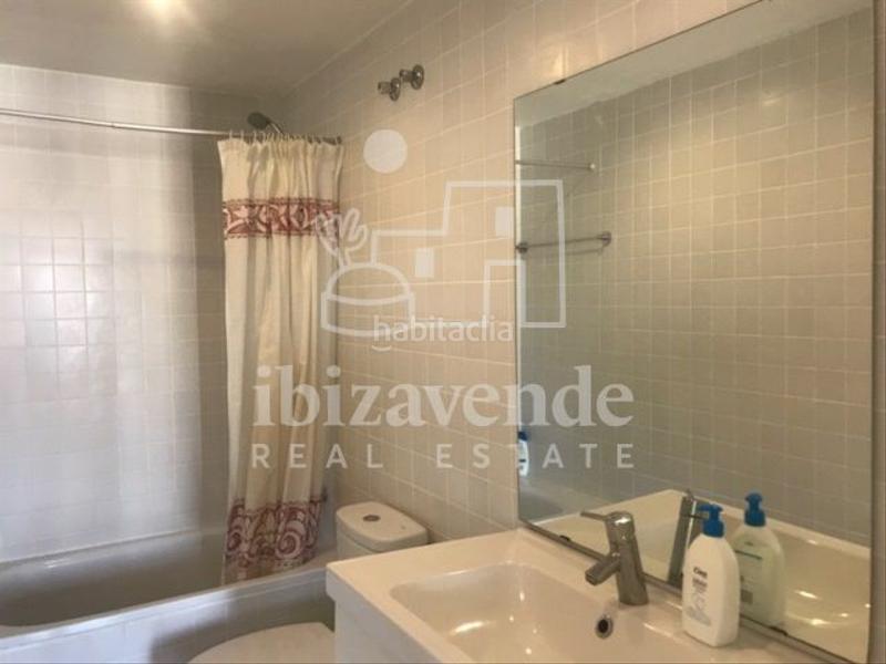 Foto 9363f0e1-219a-4e55-a728-5e9538a547d6. Lloguer pis amb calefacció aparcament piscina a Marina Botafoc-Talamanca Ibiza