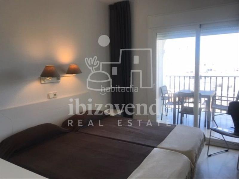 Foto 8bc1c734-da93-492f-9e2c-e747d1205cf1. Miete etagenwohnung mit heizung parking pool in Marina Botafoc-Talamanca Ibiza