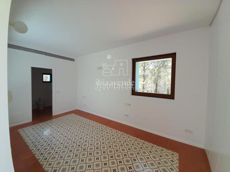 Foto 6f9f6ac3-ac7d-4cf0-b72b-aa91701675b5. Xalet amb calefacció aparcament piscina a Santa Gertrudis Santa Eulària