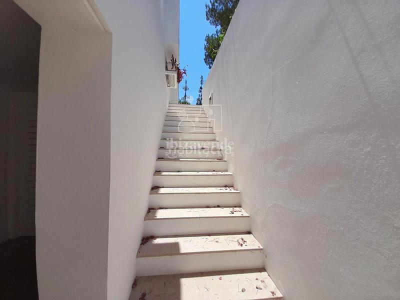 Foto 8d61c0f5-9fec-40ca-94e6-b001d56f18a0. Xalet amb calefacció aparcament piscina a Santa Gertrudis Santa Eulària