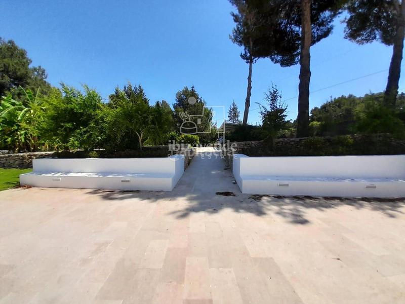 Foto e77dce38-2619-433a-9726-53d8873a77ca. Xalet amb calefacció aparcament piscina a Santa Gertrudis Santa Eulària