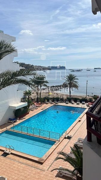 Foto aab3c099-a787-4e04-9cf9-716d580bac98. Rent flat with heating pool in Ses Figueretes - Platja d'en Bossa - Cas Serres Ibiza