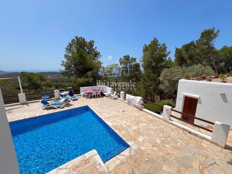 Foto 1479e3aa-5460-40bd-a4c2-6cb886b10394. Alquiler casa casita con vistas panorámicas al mar y total privacidad en Es Cubells en Sant Josep de sa Talaia