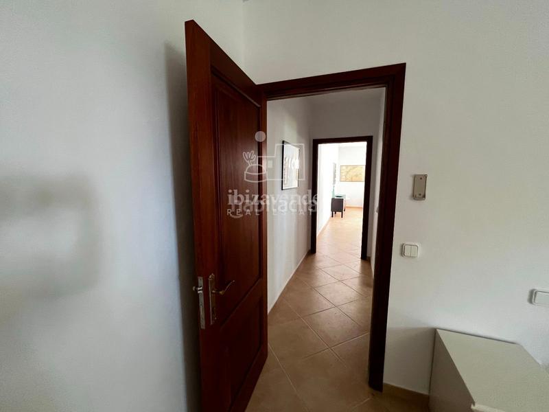 Foto b8c9f2f1-4738-4f0a-815d-c8c28bf45253. Alquiler casa casita con vistas panorámicas al mar y total privacidad en Es Cubells en Sant Josep de sa Talaia