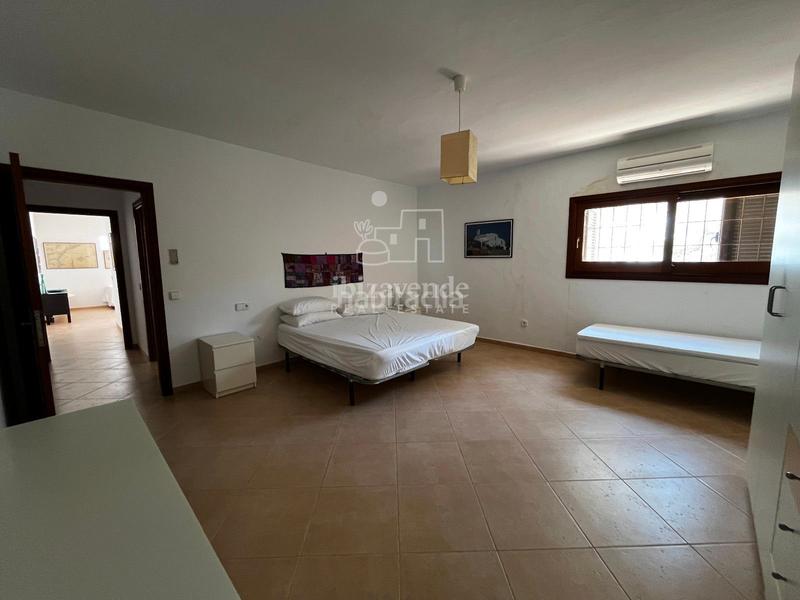 Foto d300f388-fa5f-4eeb-9a34-6ea3b55d4a21. Alquiler casa casita con vistas panorámicas al mar y total privacidad en Es Cubells en Sant Josep de sa Talaia