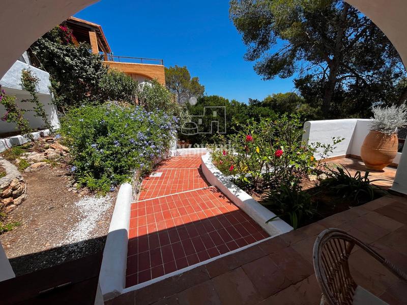 Foto d1d0be37-831b-4528-af54-103a8ad4e6e8. Alquiler chalet casa con vistas panorámicas y piscina en Es Cubells en Sant Josep de sa Talaia