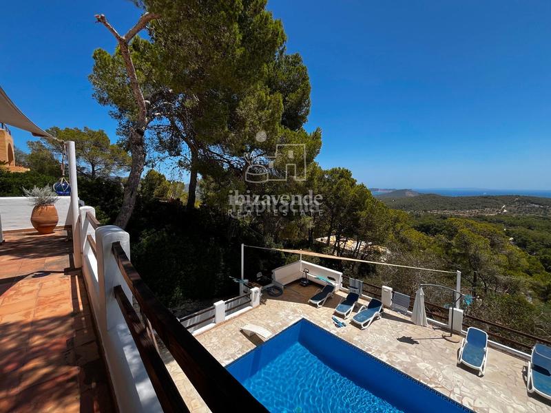 Foto f5088ece-1262-401d-9211-16b908ddc775. Alquiler chalet casa con vistas panorámicas y piscina en Es Cubells en Sant Josep de sa Talaia