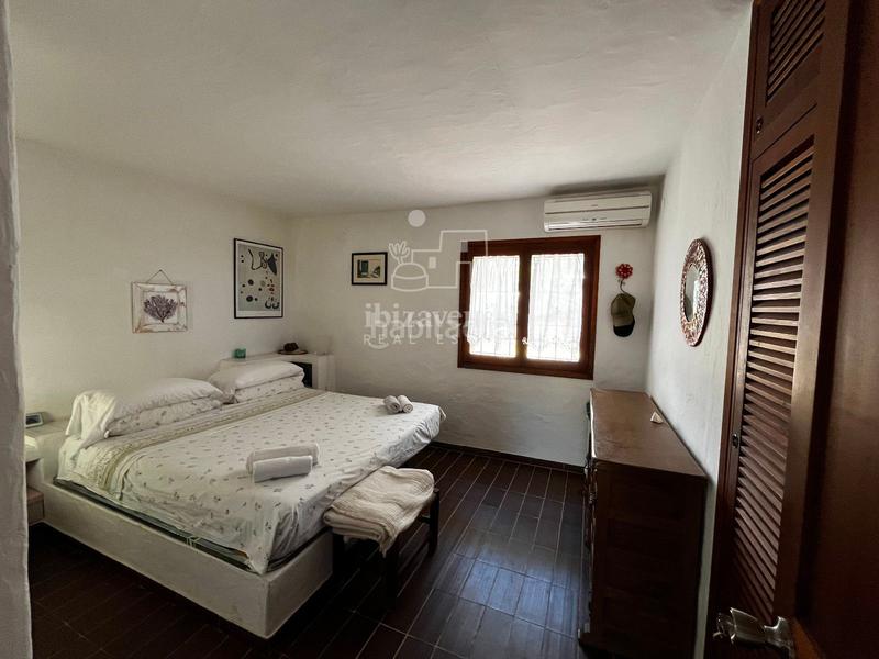 Foto 6aadc3f4-ec82-408f-9922-0f49d63282d6. Rent chalet with heating parking pool in Es Cubells Sant Josep de sa Talaia