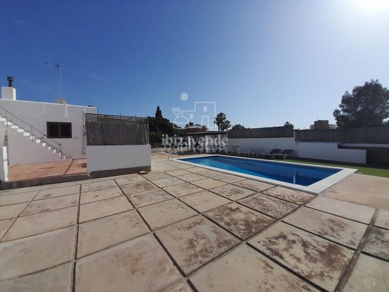Foto 94a1c48f-9bab-4dee-bdb8-52ddaaf64fb1. Casa amb calefacció aparcament piscina a Sant Agustí-Cala de Bou Sant Josep de sa Talaia