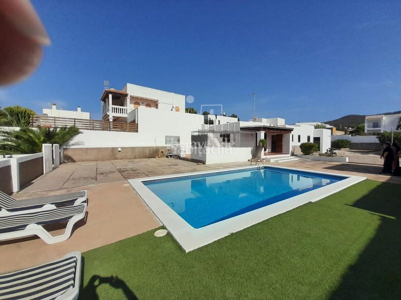 Foto ac70417b-69dd-4760-9be7-26d75ec8c454. Casa amb calefacció aparcament piscina a Sant Agustí-Cala de Bou Sant Josep de sa Talaia
