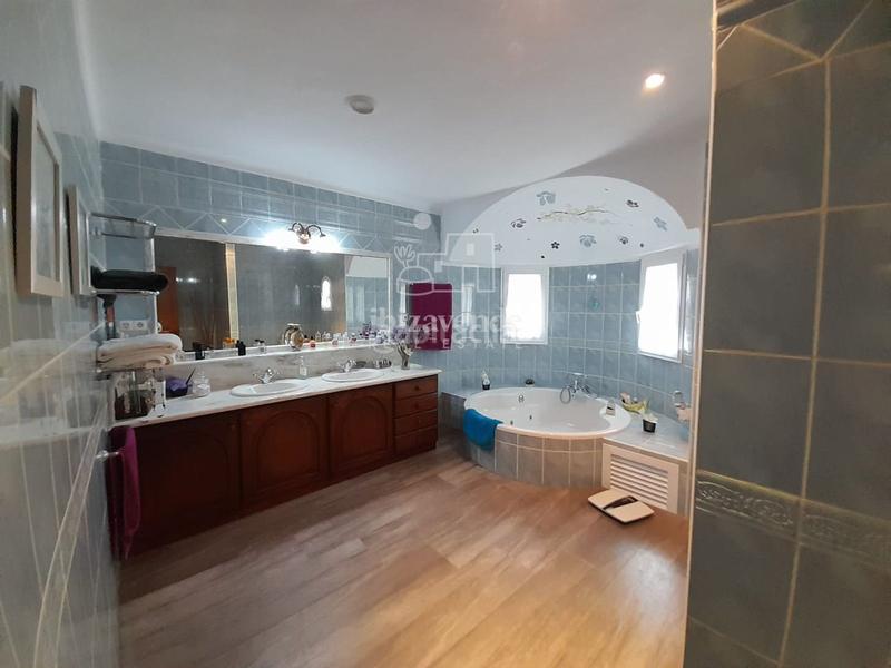 Foto 2375d930-0359-498b-a362-0dfe89203ca6. Chalet mit parking pool in Santa Eulària des riu Santa Eulària