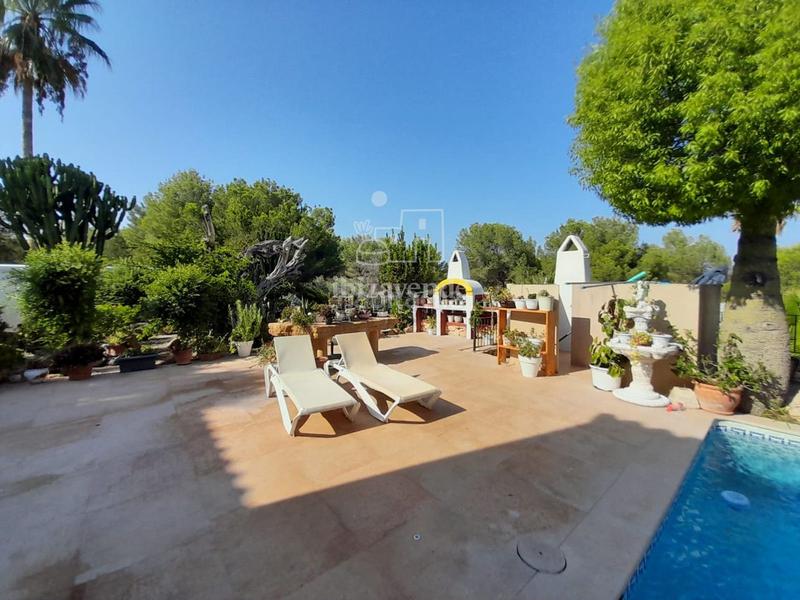 Foto a0665e0d-41e7-42e0-a92f-f07a9f2b73a9. Chalet mit parking pool in Santa Eulària des riu Santa Eulària