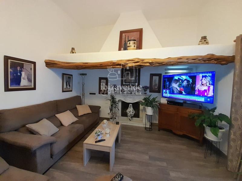 Foto b877a68a-978a-43c9-be8b-788d7fe97831. Chalet mit parking pool in Santa Eulària des riu Santa Eulària