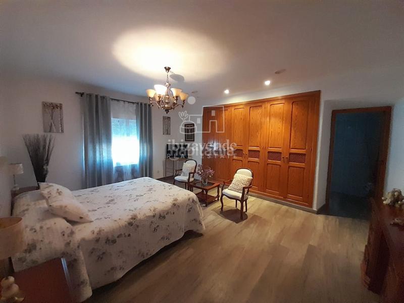 Foto c09aa84d-2011-4bef-8985-aa0a9f4a6c72. Chalet mit parking pool in Santa Eulària des riu Santa Eulària