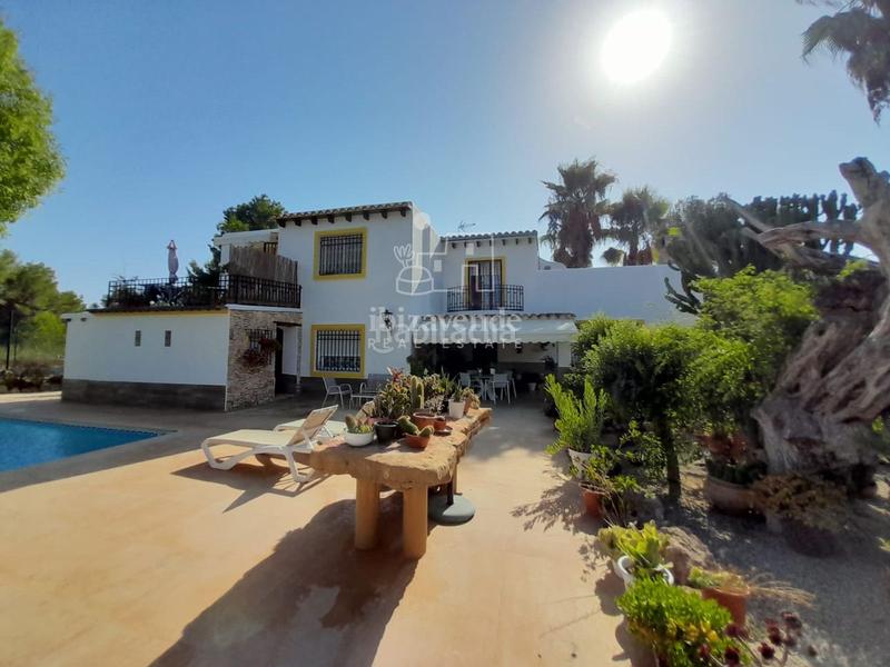 Foto e2b731d1-1dd3-4e63-9425-71eee9fc9eaf. Chalet mit parking pool in Santa Eulària des riu Santa Eulària