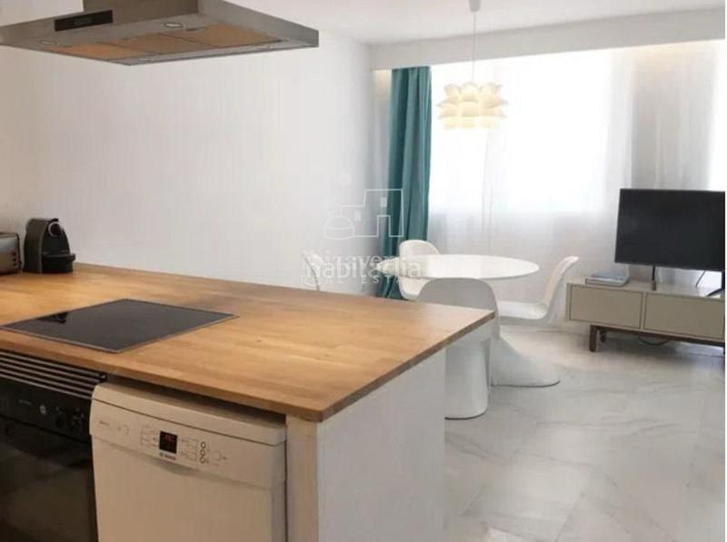 Foto 037a4734-291b-4e27-a595-aaaf188f200d. Alquiler piso apartamento anual en marina botafoch en Ibiza