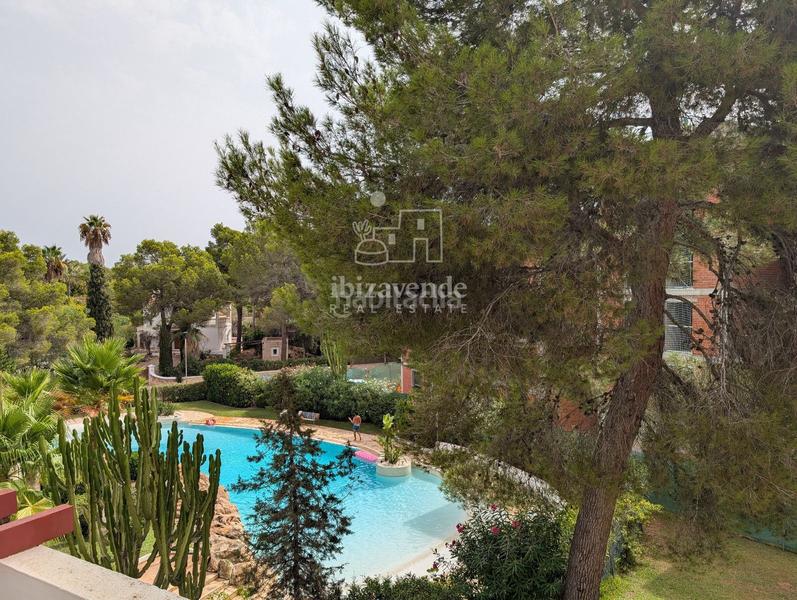 Foto 029376b6-0e12-408d-ad37-2784c31d85dd. Alquiler piso apartamento con vistas a la piscina en cala llenya urbanización la joya, para 11 meses en Santa Eulària