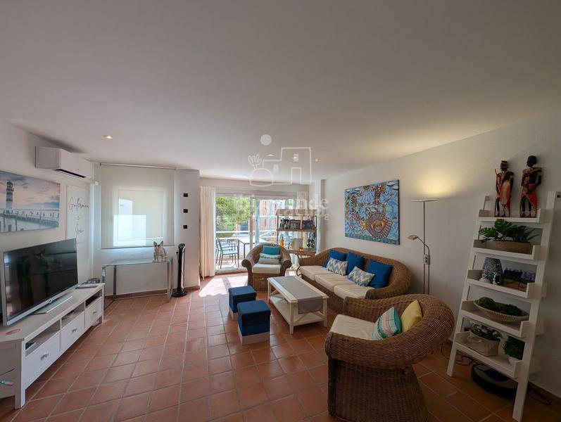 Foto e24a6681-debf-477c-8c94-e404220fbee4. Alquiler piso apartamento con vistas a la piscina en cala llenya urbanización la joya, para 11 meses en Santa Eulària