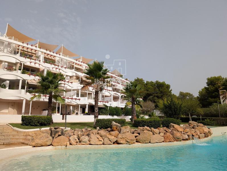 Foto e9543ea6-3f24-4064-a9c4-660cdbdf6e7c. Alquiler piso apartamento con vistas a la piscina en cala llenya urbanización la joya, para 11 meses en Santa Eulària