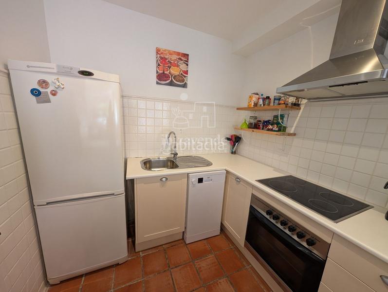 Foto eb19ebd6-b3b5-409e-be63-3b182a6de8e5. Alquiler piso apartamento con vistas a la piscina en cala llenya urbanización la joya, para 11 meses en Santa Eulària