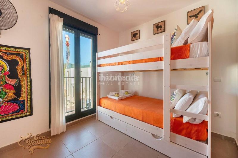 Foto 3c079dfa-f934-45d4-bdb9-89cbad48dd1a. Miete chalet mit heizung parking pool in Cala Vedella-Cala Tarida Sant Josep de sa Talaia