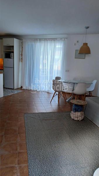 Foto 5f75b7c3-3a0c-43b8-a48f-520f533f6275. Alquiler ático precioso apartamento en Formentera