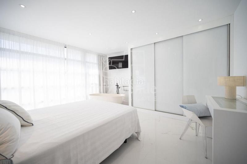 Foto f5ba7629-74e2-4ff1-8331-15663806b8a0. Attico con riscaldamento parcheggio piscina in Marina Botafoc-Talamanca Ibiza
