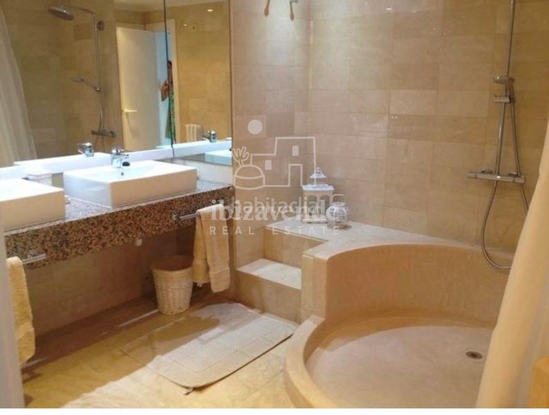 Foto 990387cf-f78e-4657-a74b-09522ae91dc7. Appartement avec chauffage parking piscine dans Marina Botafoc-Talamanca Ibiza