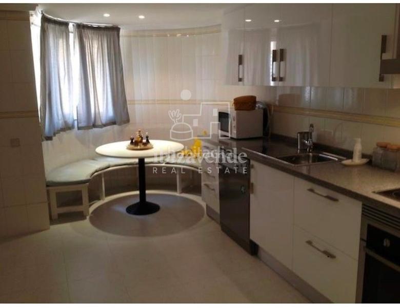 Foto c8bf4515-6eec-407b-b7c6-0ed663963d00. Appartement avec chauffage parking piscine dans Marina Botafoc-Talamanca Ibiza