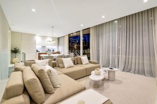 Pis  Talamanca. Moderno apartamento en planta baja con jardín en talamanca