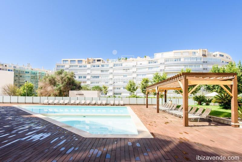 Foto 26f37f32-b735-49ec-937b-06f122487d4e. Pis amb calefacció aparcament piscina a Marina Botafoc-Talamanca Ibiza