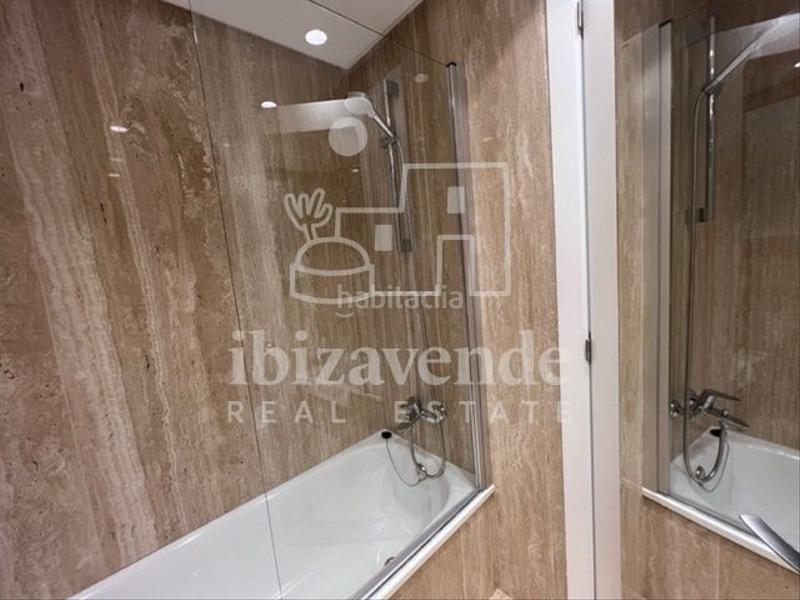 Foto 54182c5a-2a8c-40a6-8935-87eb1afd48ac. Pis amb calefacció aparcament piscina a Marina Botafoc-Talamanca Ibiza