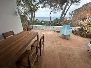 Lloguer Casa adossada  Victòria. Se alquila bonito adosado en roca llisa.